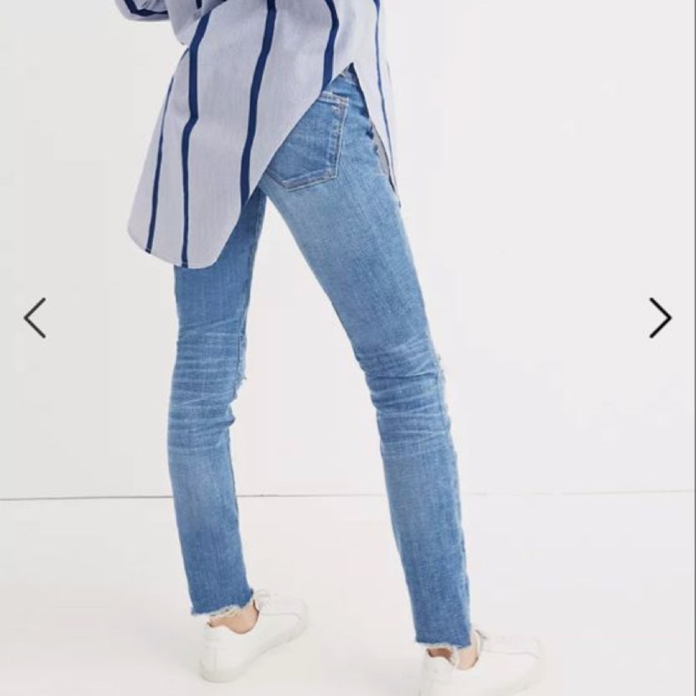 MADEWELL Maternity jeans size 27 stretch sides ripped look. Great condition.